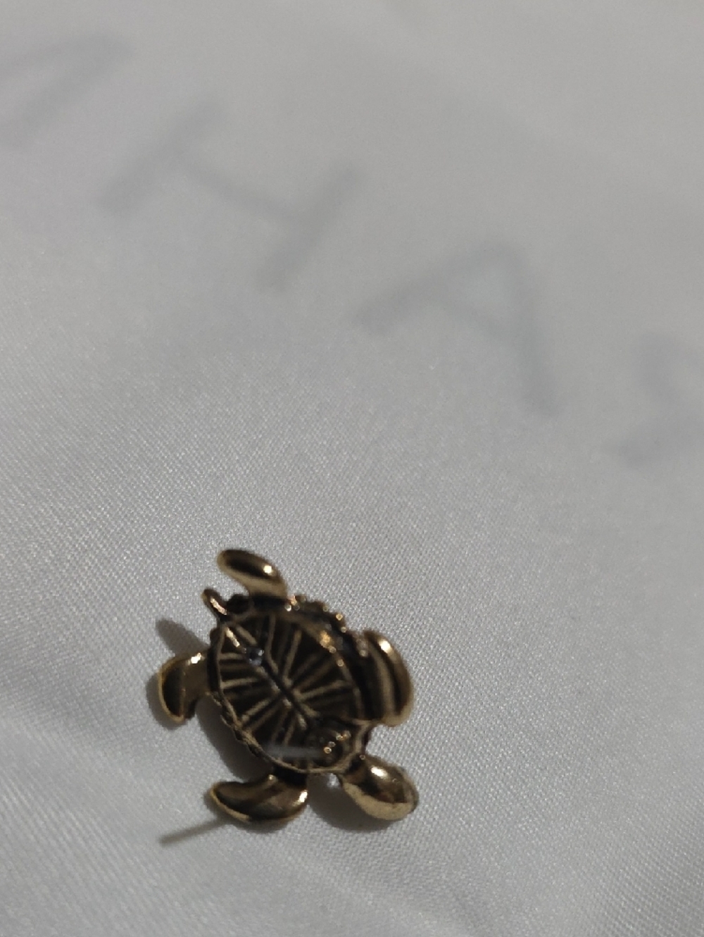 Betsey Johnson Gold Tone Multicolor Turtle Stud Earrings‎ - Picture 8 of 9
